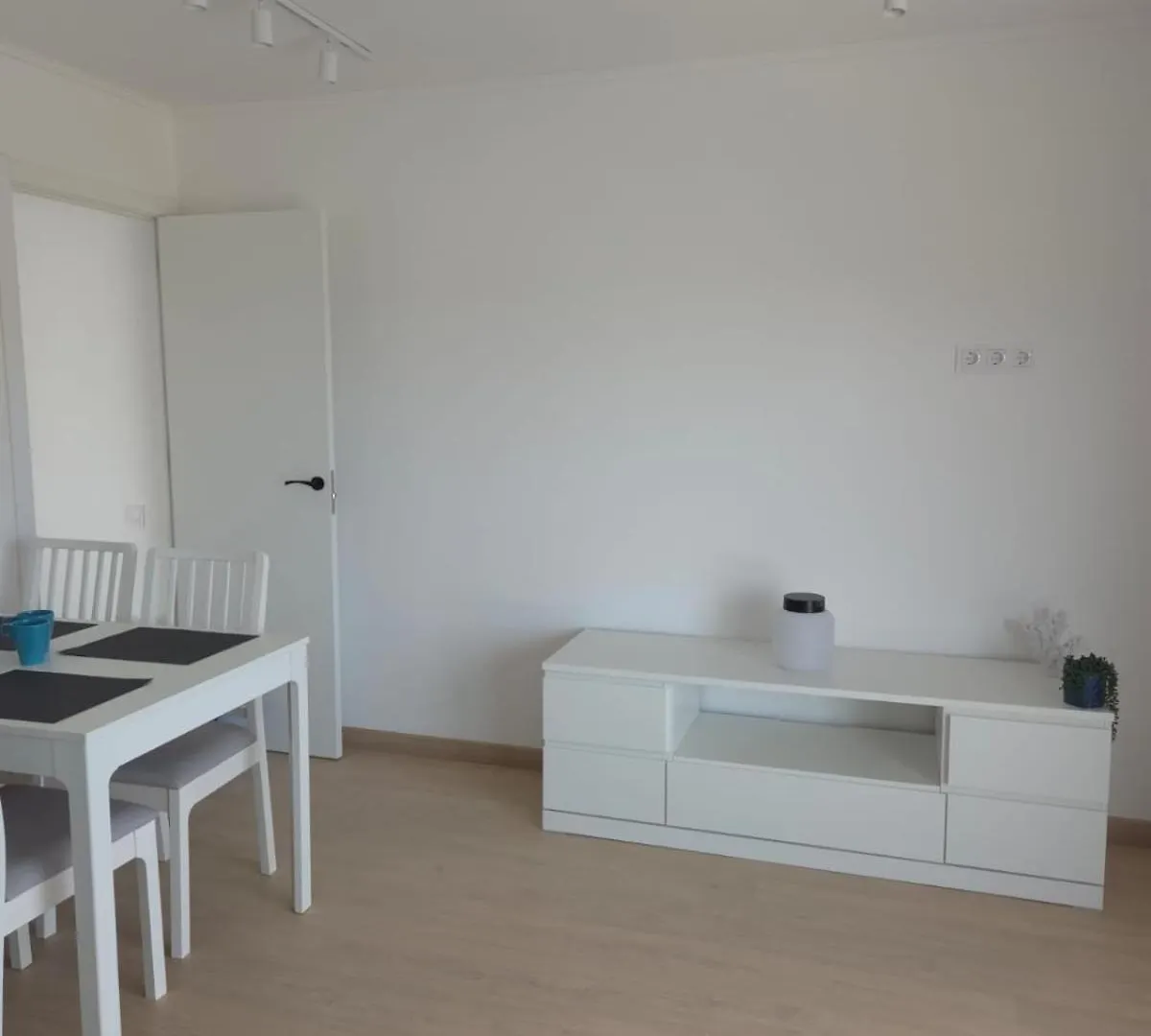 110 - Beachside Renovated 1Br Apt 5 Min From Beach 0*, Cambrils Spanien