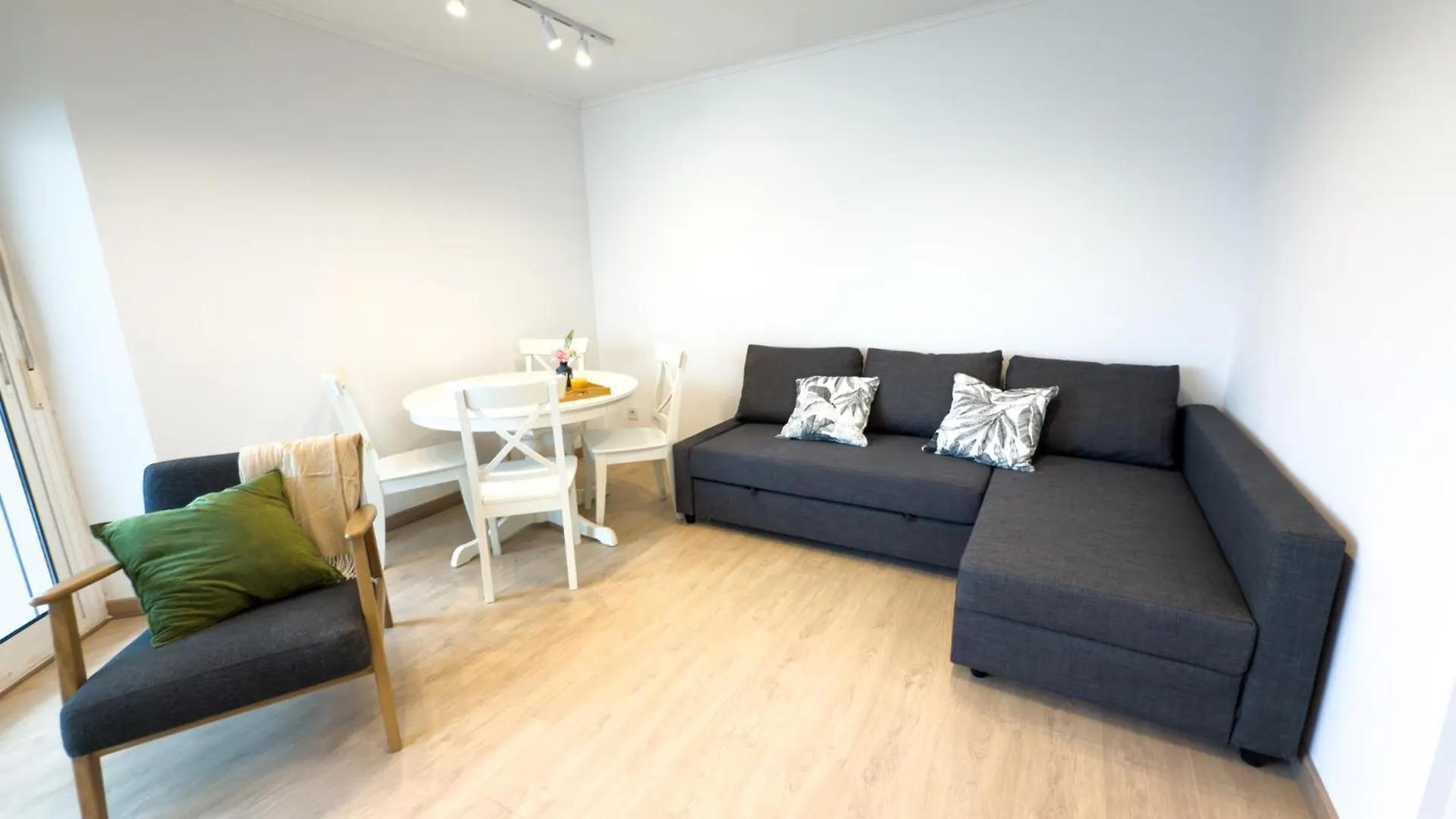 Lägenhet 110 - Beachside Renovated 1Br Apt 5 Min From Beach Spanien